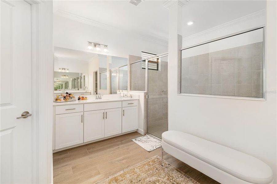 Furnished interior view inside a new home in , Bradenton (Image 38).