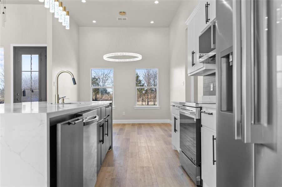 Furnished interior view inside a new home in , Greenville (Image 14).