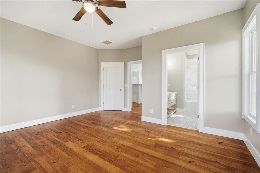 Spacious, unfurnished interior of a new home in , North Charleston (Image 26).