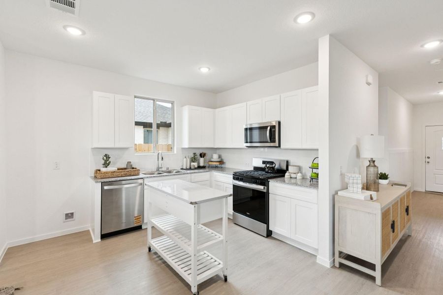 Furnished interior view inside a new home in River Ranch, Dayton (Image 15).
