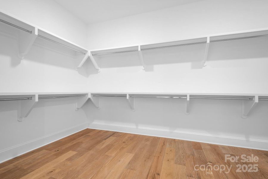 Image 43 of a home in Harbor Watch.