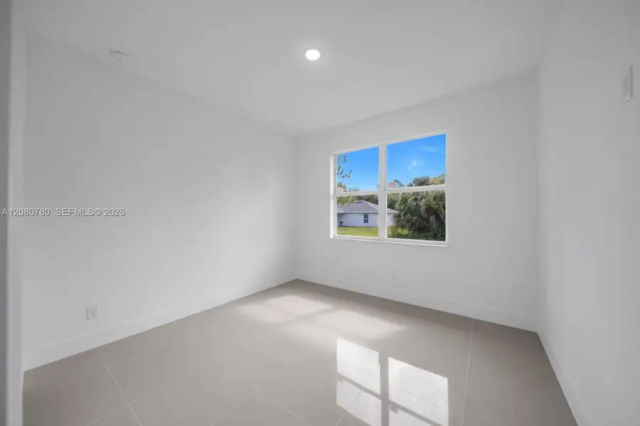 Spacious, unfurnished interior of a new home in , Lehigh Acres (Image 16). Spacious, unfurnished interior of a new home in , Lehigh Acres (Image 16).
