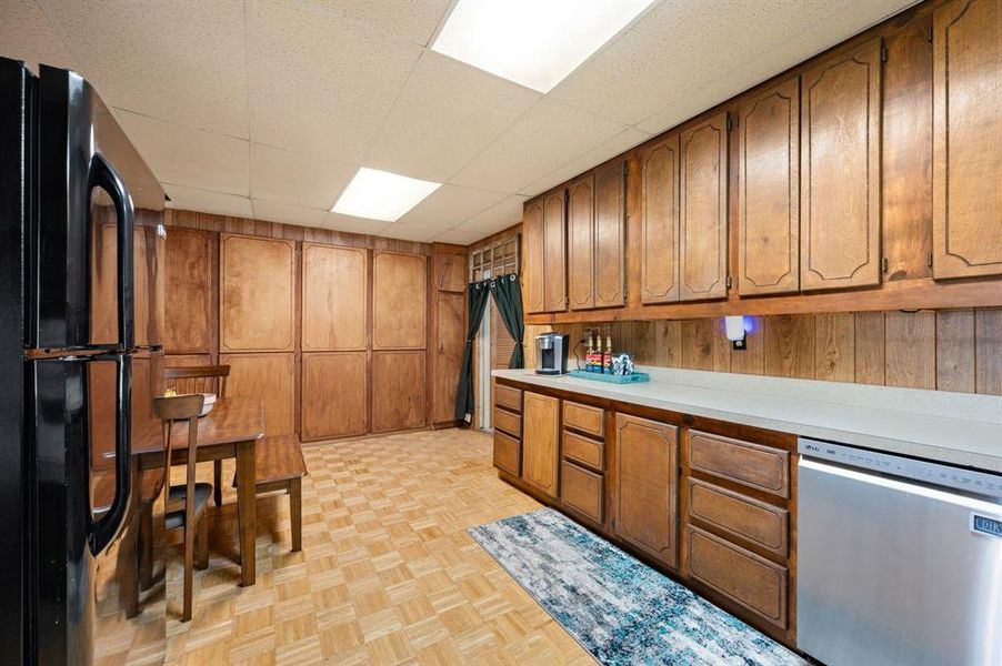 Furnished interior view inside a new home in , Weatherford (Image 6).