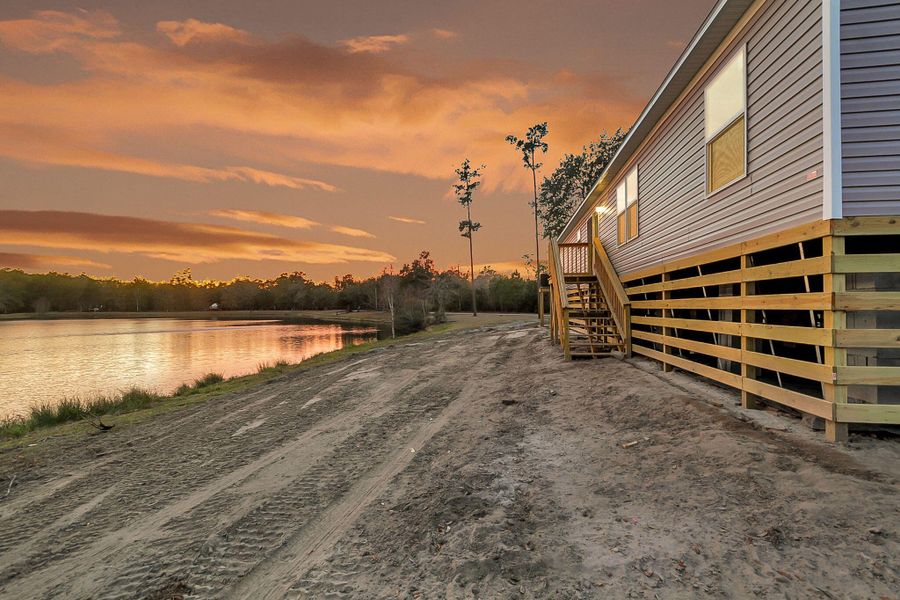 Image 10 of a home in .