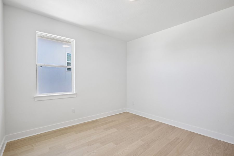 Spacious, unfurnished interior of a new home in Foxfield, Austin (Image 31).