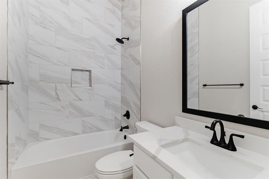 Furnished interior view inside a new home in , Marble Falls (Image 3).