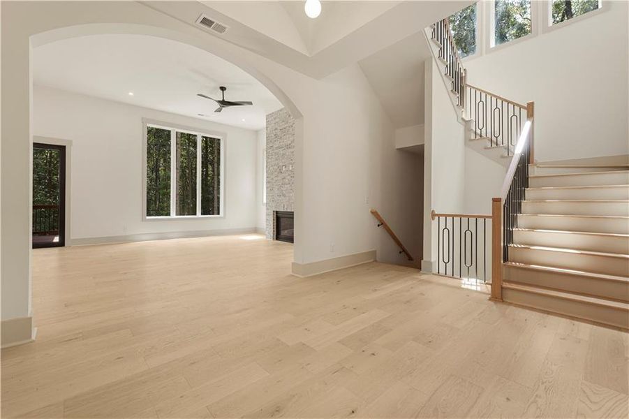 Spacious, unfurnished interior of a new home in , Commerce (Image 38).