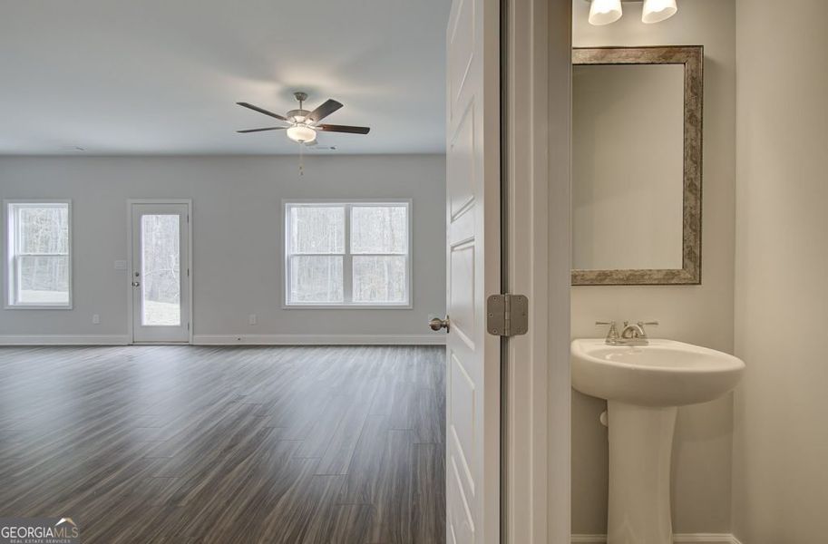 Spacious, unfurnished interior of a new home in Kentmere, Auburn (Image 20).