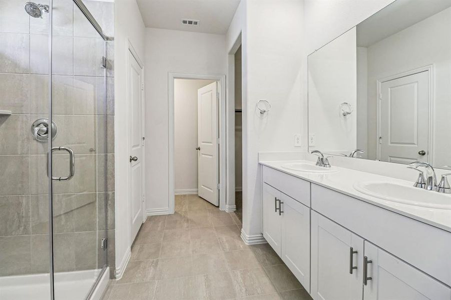 Furnished interior view inside a new home in River Ridge, Crandall (Image 13).