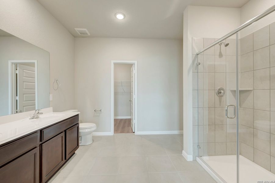 Furnished interior view inside a new home in Mesquite Ridge, San Antonio (Image 13). Furnished interior view inside a new home in Mesquite Ridge, San Antonio (Image 13).