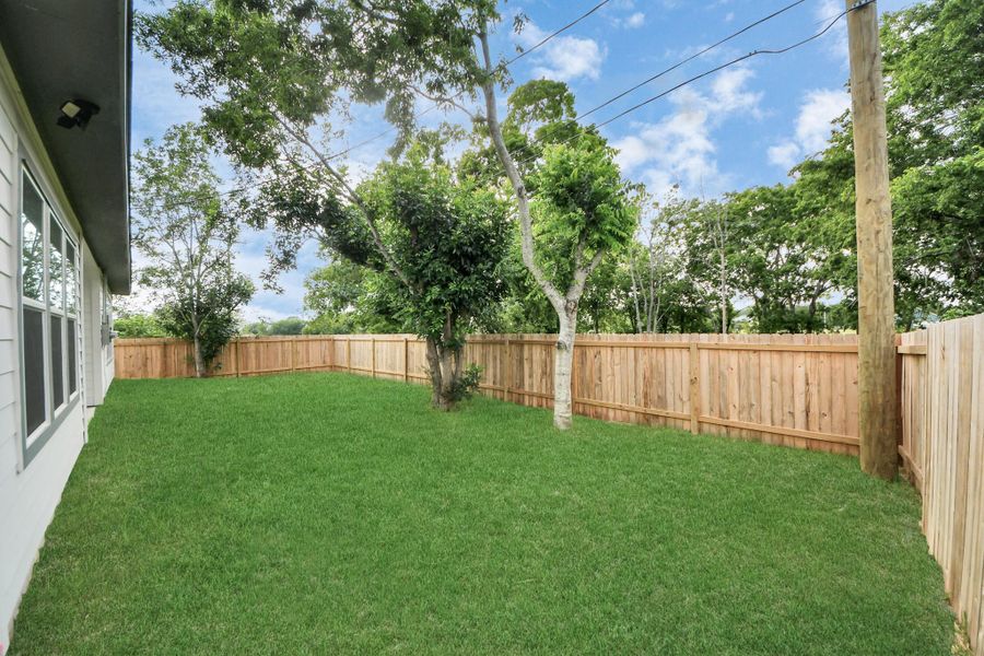 Image 33 of a home in . Image 33 of a home in .