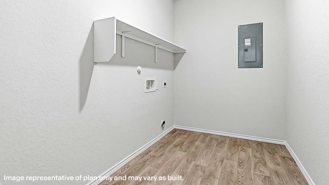 Spacious, unfurnished interior of a new home in Winding Creek, New Braunfels (Image 21). Spacious, unfurnished interior of a new home in Winding Creek, New Braunfels (Image 21).