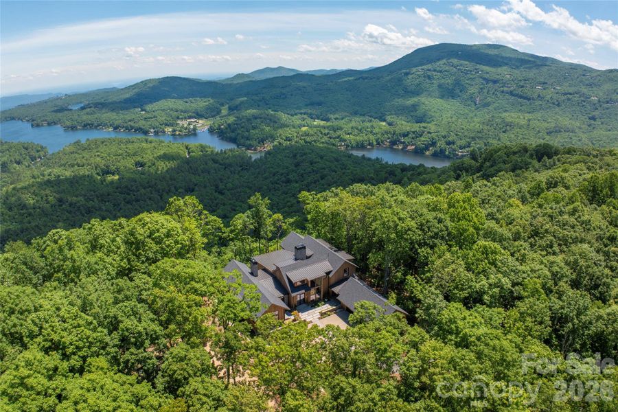 Natural landscape and outdoor views near in Lake Toxaway (Image 43). Natural landscape and outdoor views near in Lake Toxaway (Image 43).