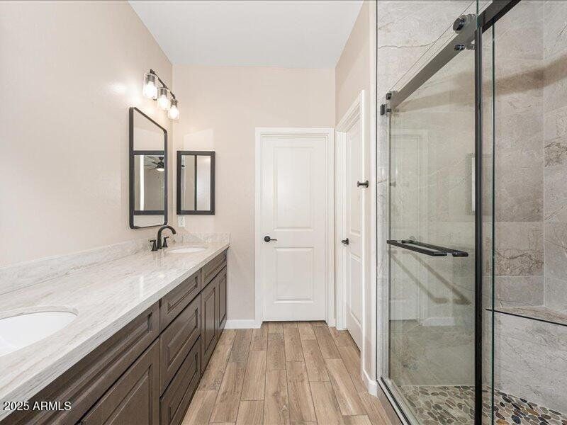 26-10879-Reef-Circle-25