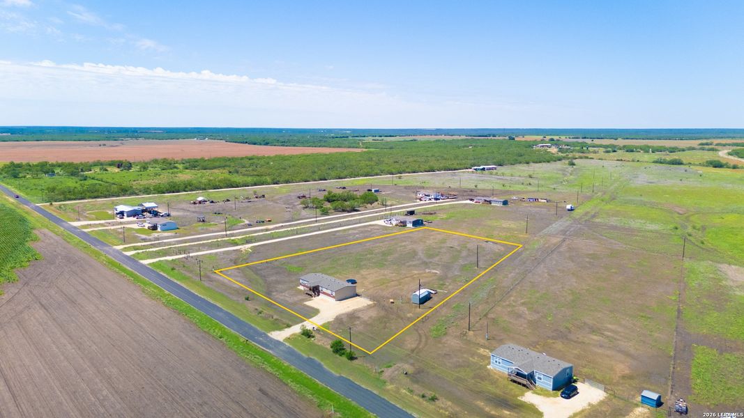 Site preparation for new homesites in , Jourdanton (Image 27).