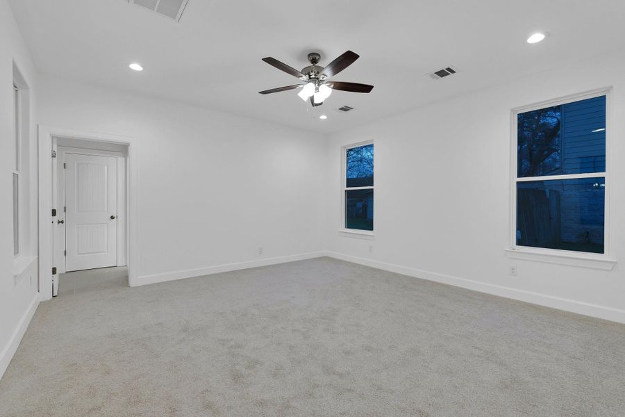 Image 20 of a home in .