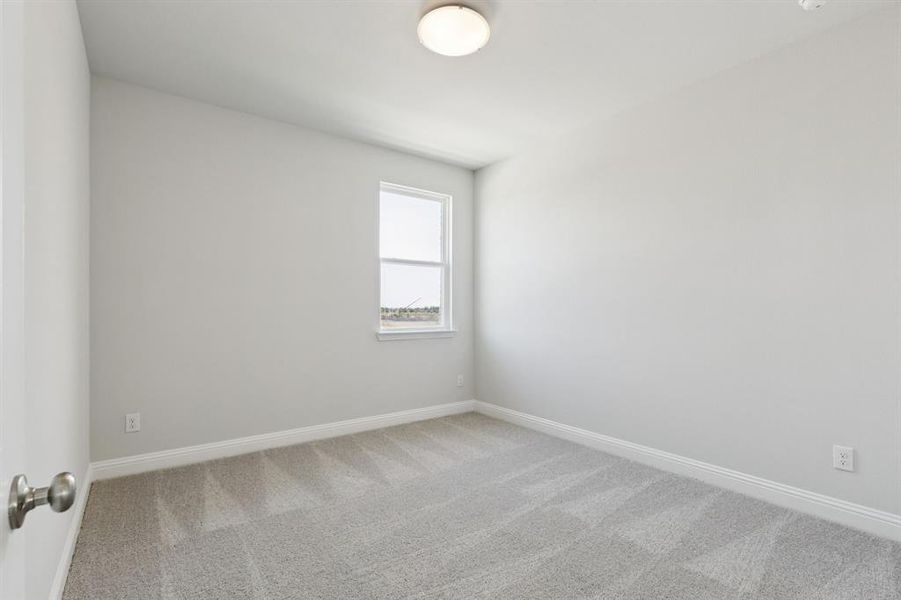 Spacious, unfurnished interior of a new home in AnaCapri, Anna (Image 14).