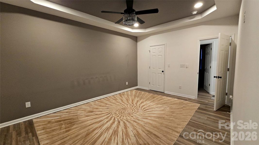 Spacious, unfurnished interior of a new home in , Shelby (Image 12).
