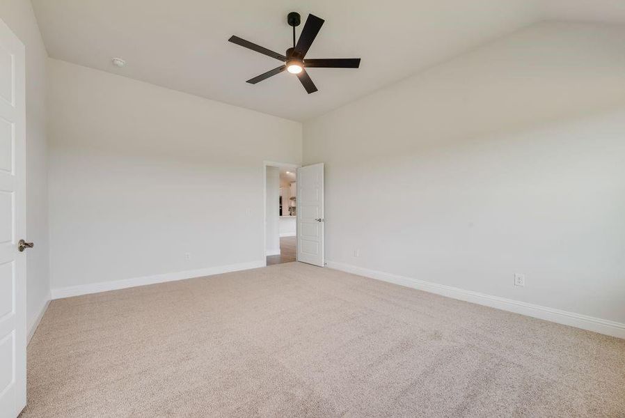 Spacious, unfurnished interior of a new home in , Whitesboro (Image 24).