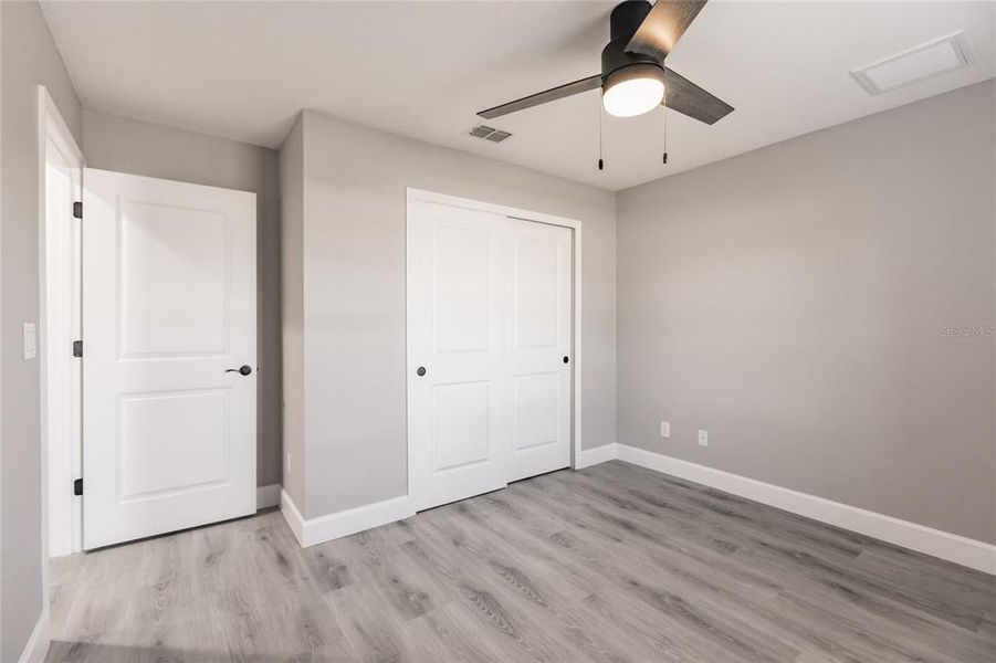 Spacious, unfurnished interior of a new home in , Cape Coral (Image 21).