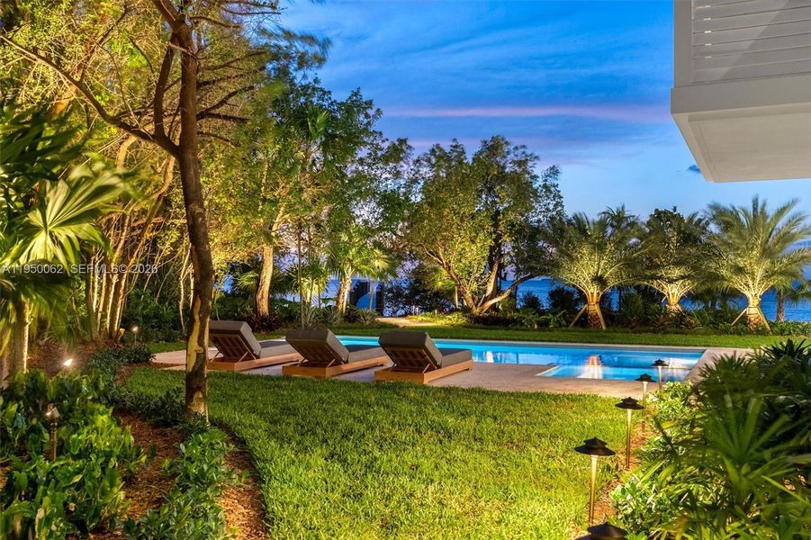 Exterior details and patio area of a home in , Islamorada, Village of Islands (Image 21).