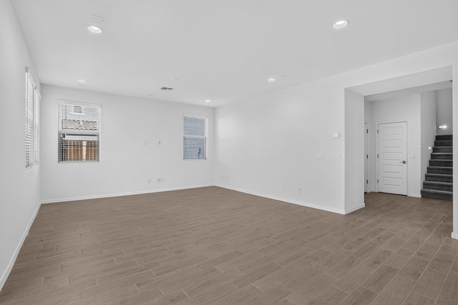 Spacious, unfurnished interior of a new home in Rancho Mercado, Surprise (Image 17).