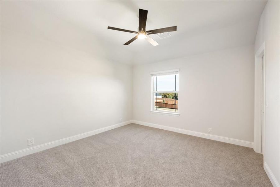 Spacious, unfurnished interior of a new home in Rockwood 90, Mansfield (Image 14).