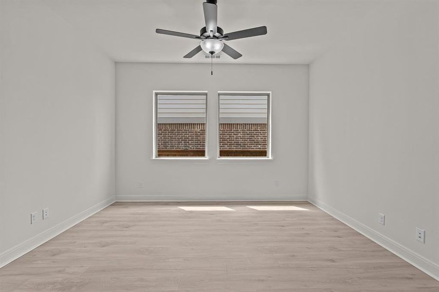 Spacious, unfurnished interior of a new home in Walsh Classic, Fort Worth (Image 15). Spacious, unfurnished interior of a new home in Walsh Classic, Fort Worth (Image 15).