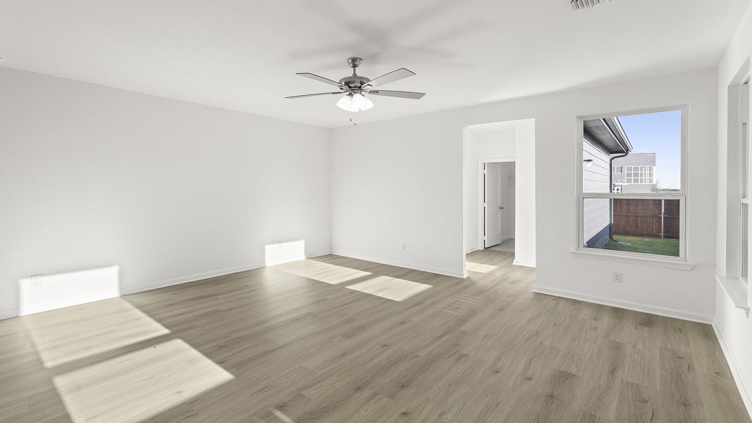 Spacious, unfurnished interior of a new home in Waterscape, Royse City (Image 17). Spacious, unfurnished interior of a new home in Waterscape, Royse City (Image 17).