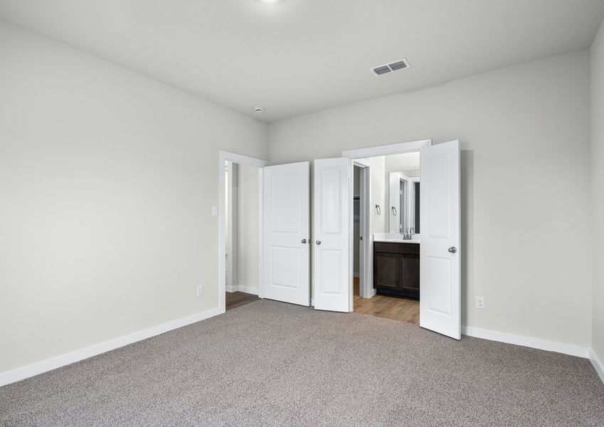The master suite has a large bedroom, ensuite bathroom and a walk-in closet. The master suite has a large bedroom, ensuite bathroom and a walk-in closet.