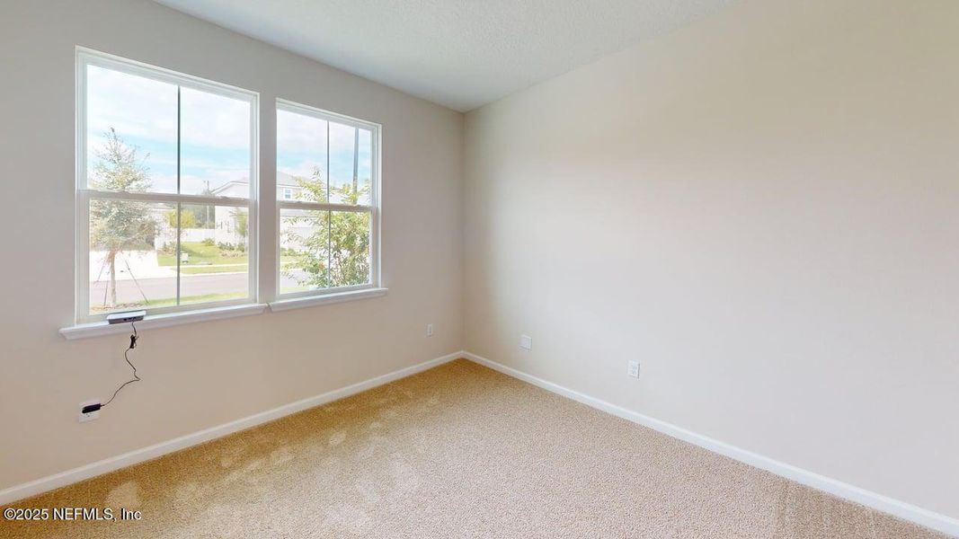 Spacious, unfurnished interior of a new home in Sandridge Hills, Green Cove Springs (Image 16).