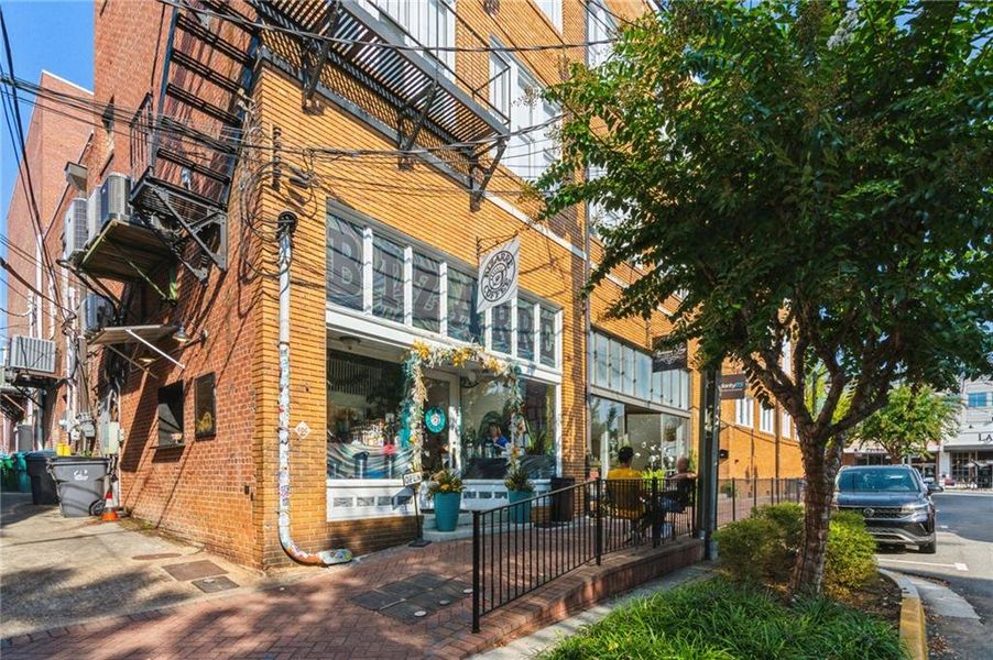 Image 35 of a home in .