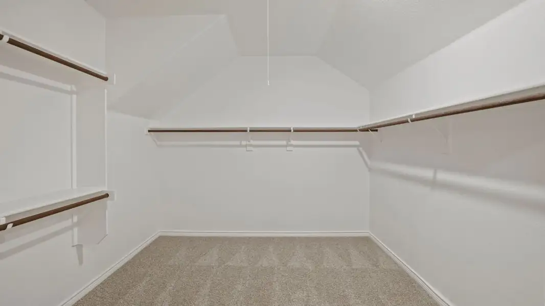 Spacious, unfurnished interior of a new home in Prairie Oaks, Oak Point (Image 18). Spacious, unfurnished interior of a new home in Prairie Oaks, Oak Point (Image 18).