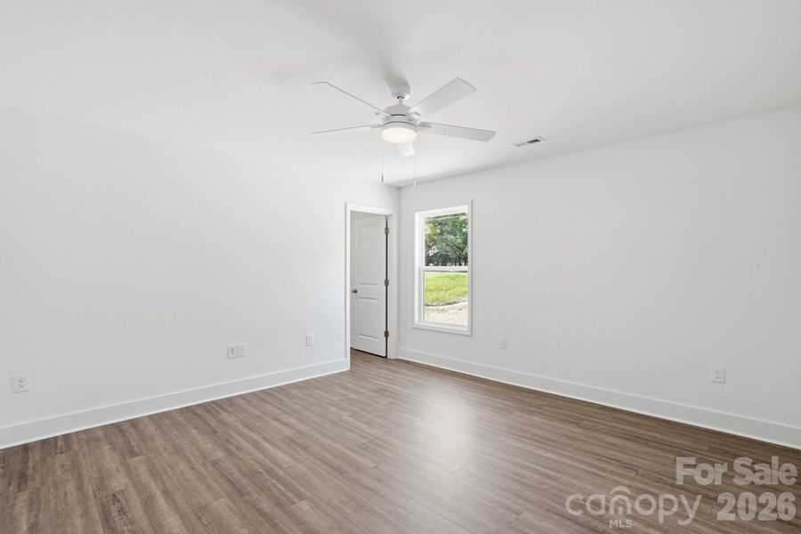 Spacious, unfurnished interior of a new home in , Rock Hill (Image 29).