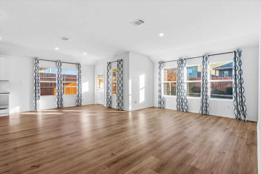 Spacious, unfurnished interior of a new home in Thunder Rock: Watermill Collection, Marble Falls (Image 19).