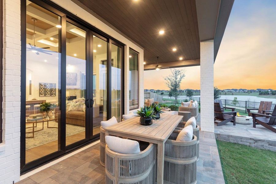 Exterior details and patio area of a home in Cross Creek West, Fulshear (Image 3).