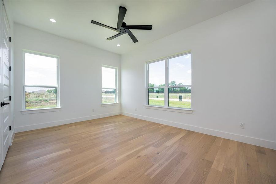 Spacious, unfurnished interior of a new home in , Northlake (Image 21). Spacious, unfurnished interior of a new home in , Northlake (Image 21).