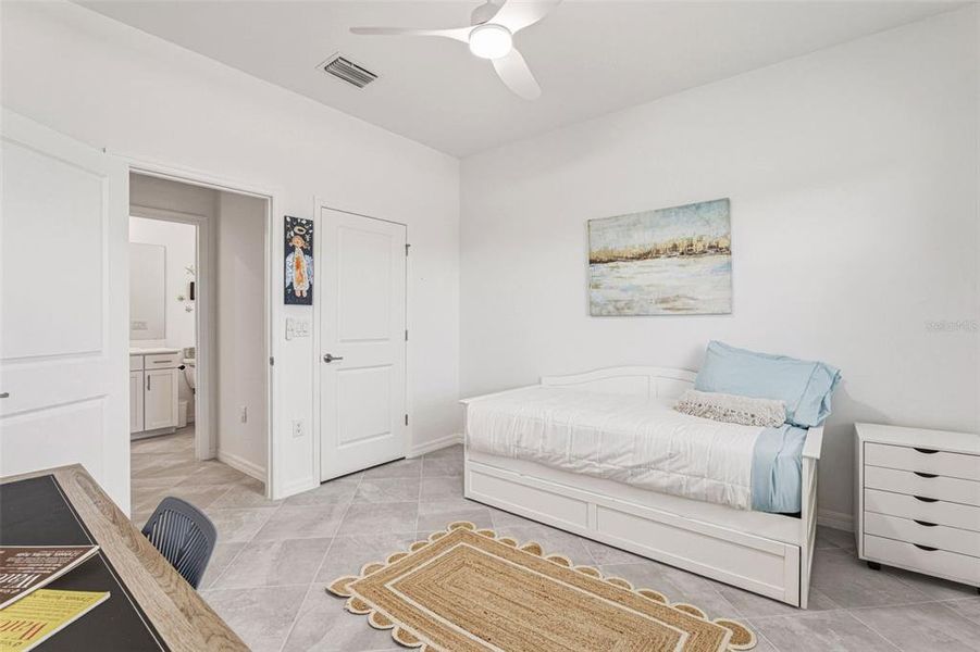 Furnished interior view inside a new home in , Venice (Image 17).