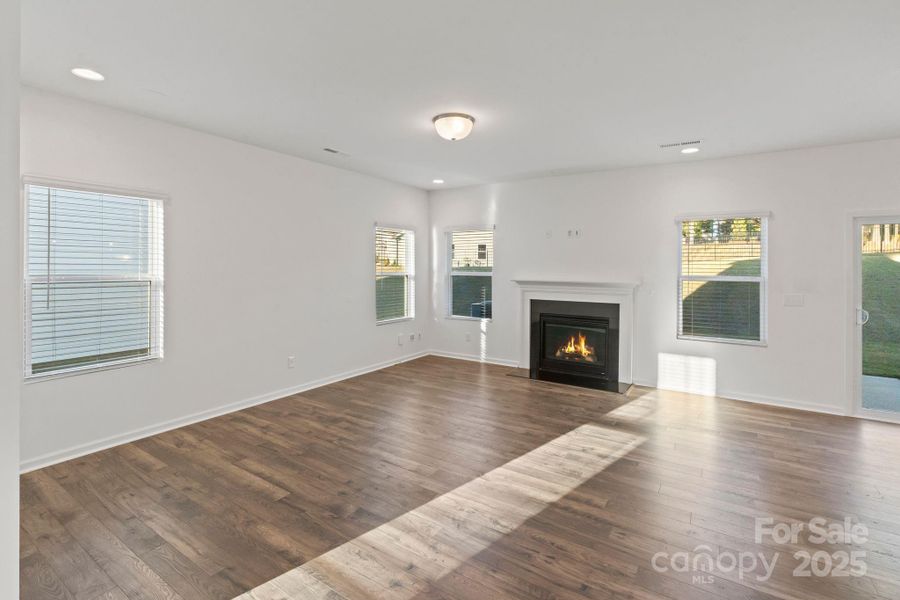 Spacious, unfurnished interior of a new home in , Lancaster (Image 16).