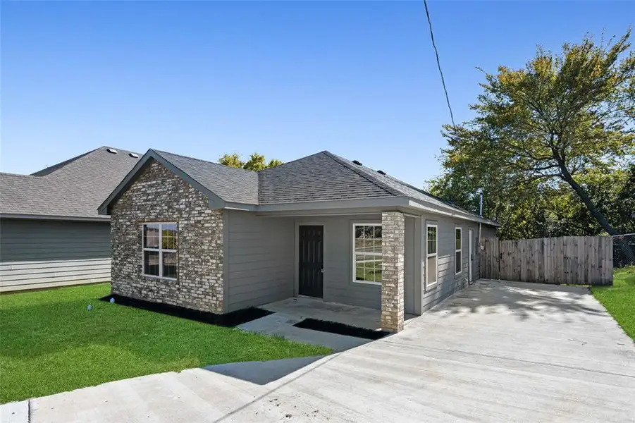 Image 26 of a home in .