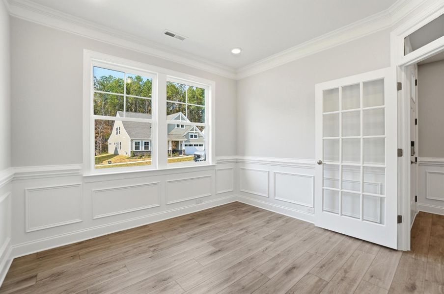 Spacious, unfurnished interior of a new home in Rone Creek, Waxhaw (Image 57).