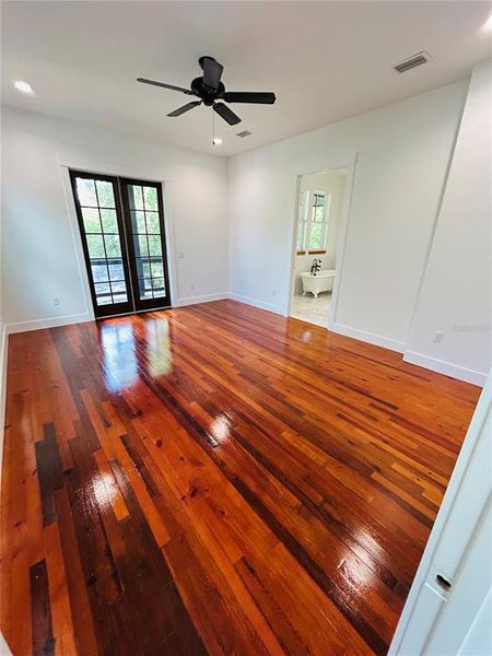 Spacious, unfurnished interior of a new home in , Gainesville (Image 28).