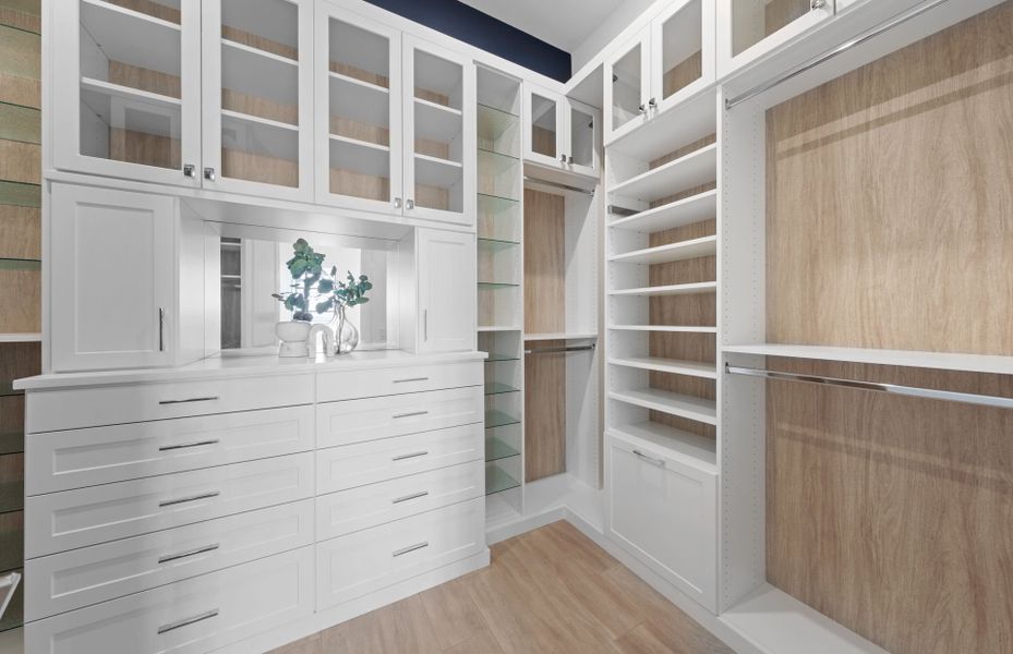 Owner's closet with built-in option Owner's closet with built-in option