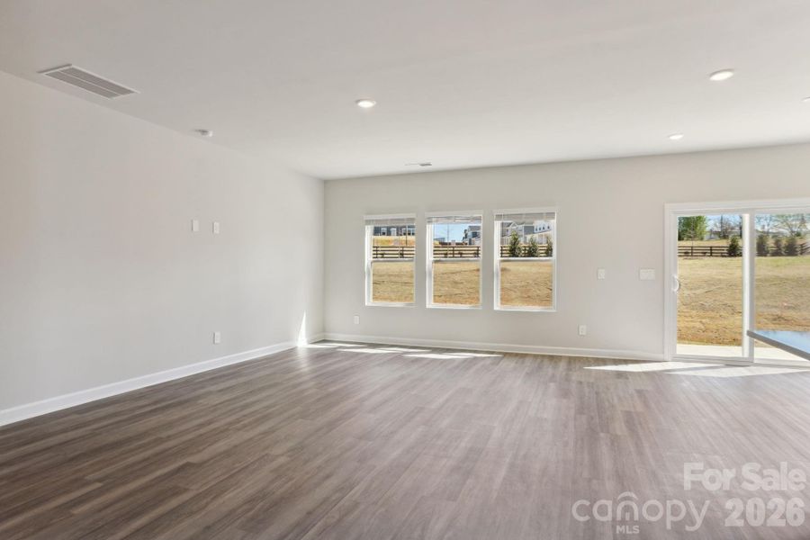 Photo is not of the actual home, but is an inspirational photo of builder’s model home and may depict options, furnishings, and/or decorator features that are not included Photo is not of the actual home, but is an inspirational photo of builder’s model home and may depict options, furnishings, and/or decorator features that are not included