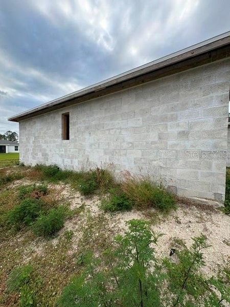 Exterior details and patio area of a home in , Lehigh Acres (Image 3).