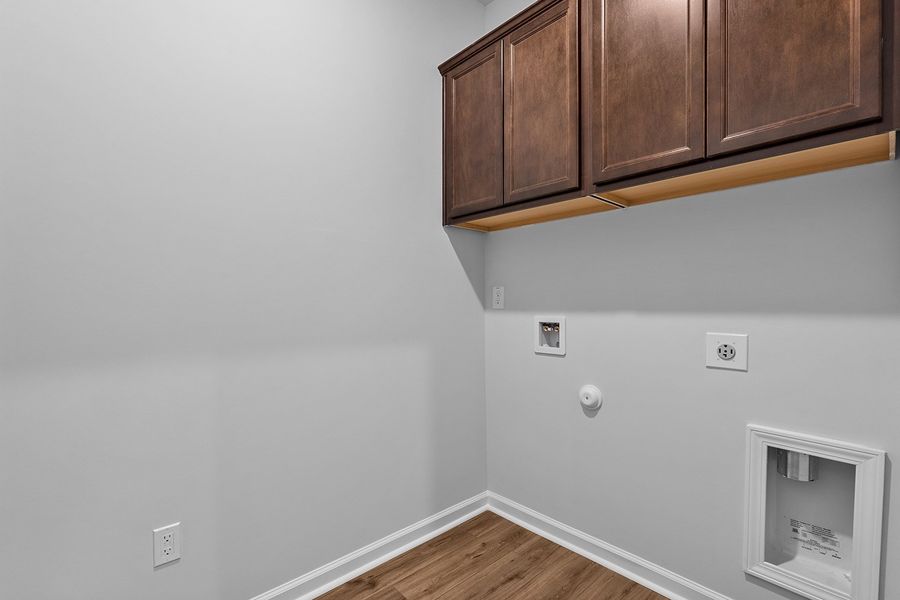 Spacious, unfurnished interior of a new home in Fieldstone, Lexington (Image 34).