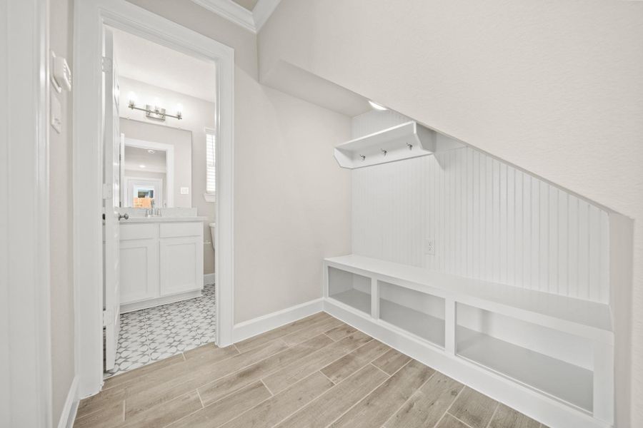 Convenient valet Convenient valet