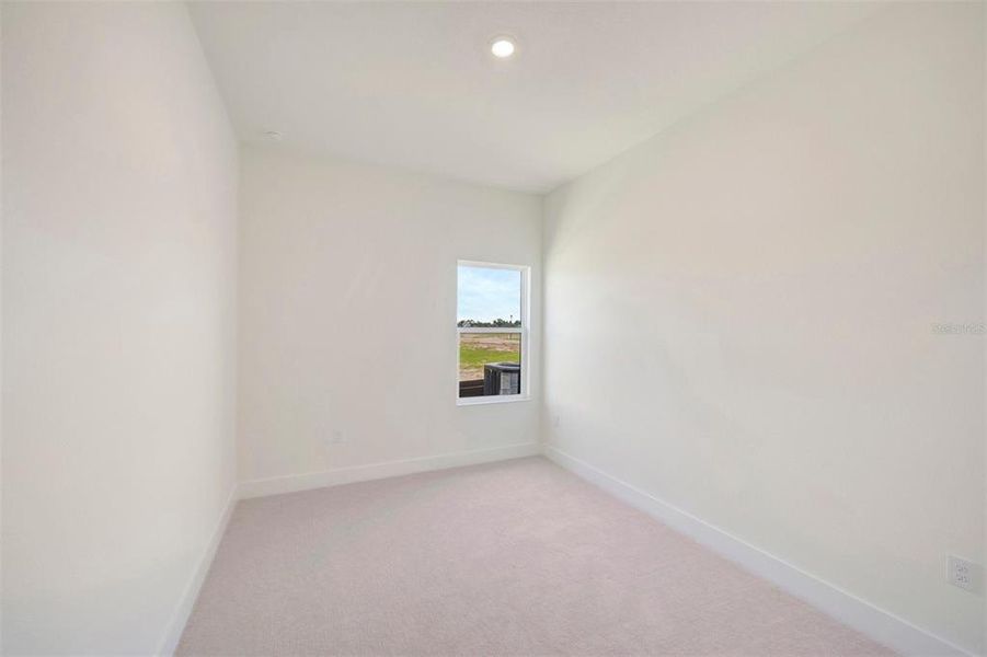 Spacious, unfurnished interior of a new home in Palmera Wellen Park - Classic Series, Venice (Image 7).