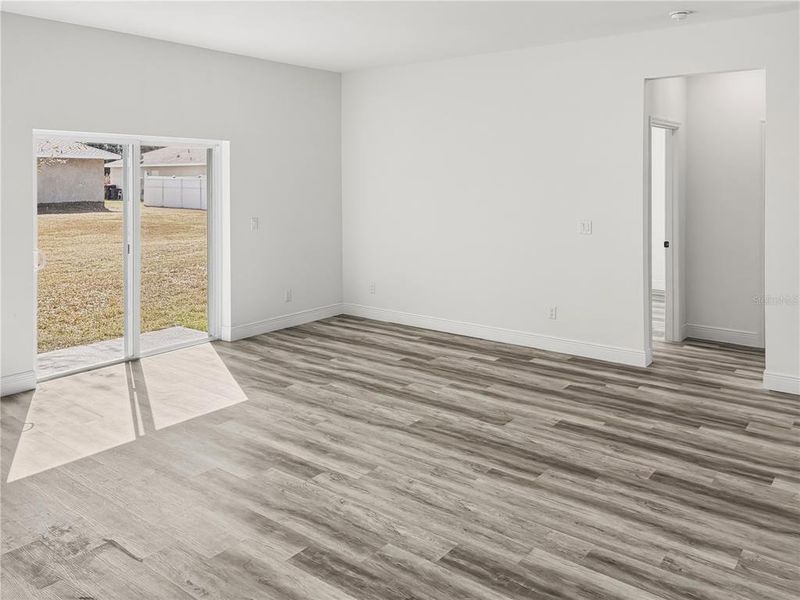 Spacious, unfurnished interior of a new home in , Ocala (Image 32).
