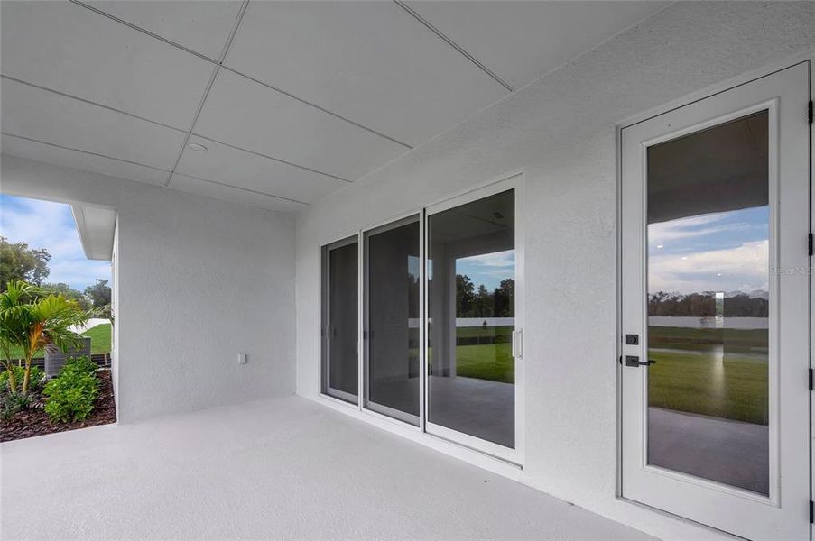 Exterior details and patio area of a home in Lakeview Crossing – Classic Series, Sarasota (Image 17).